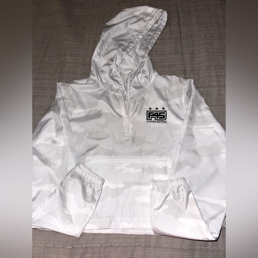 F45 Charleston Cropped White Camo Windbreaker